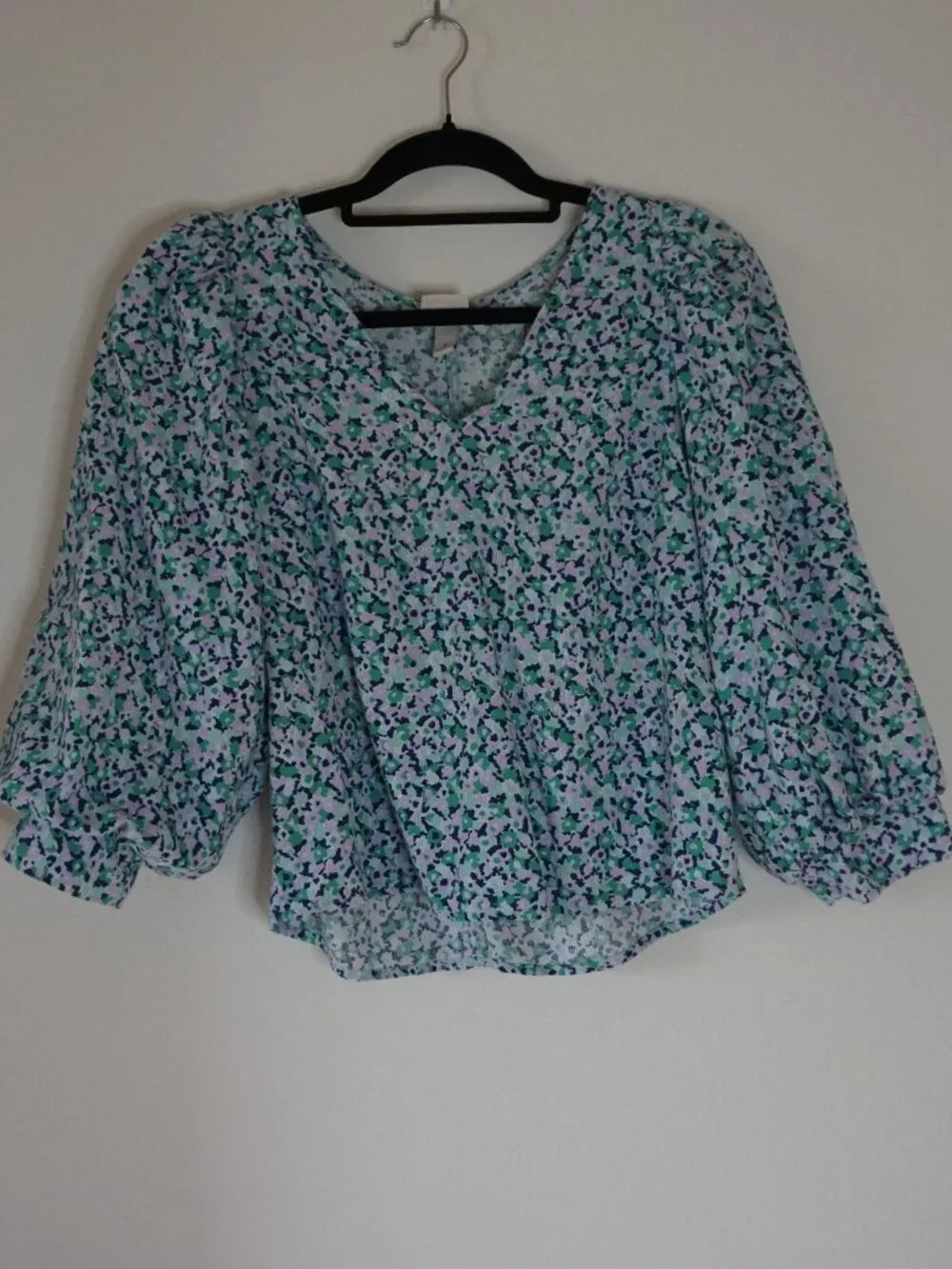 A New Day Floral 3/4 Puff Sleeve V-Neck Blouse